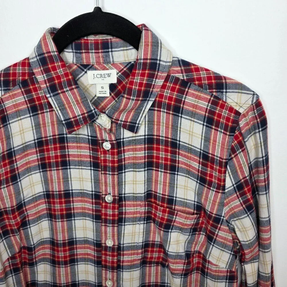 J. Crew Button Up Womens‎ Small